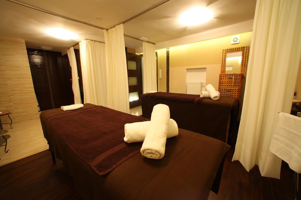 Rezydencja Pod Teznia & Spa Иновроцлав Экстерьер фото