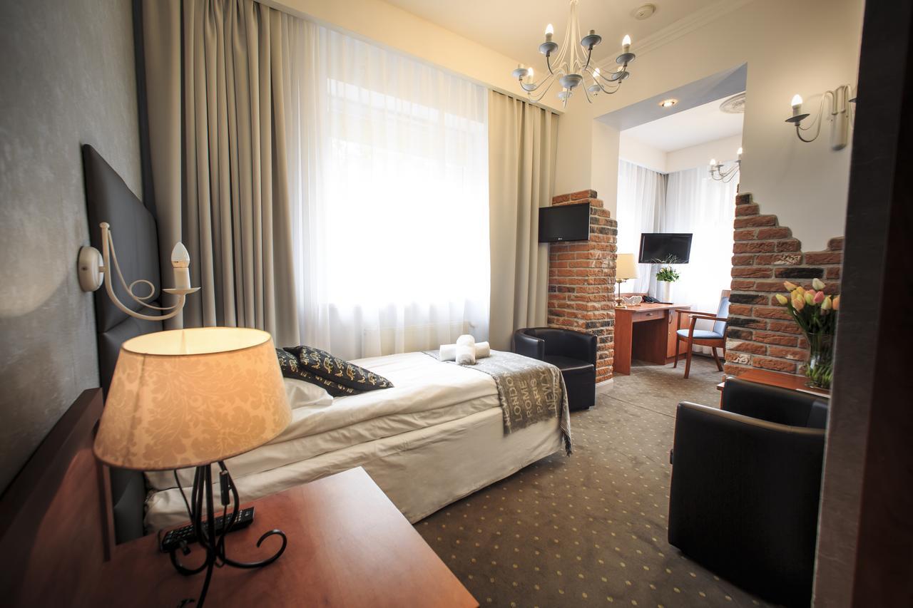 Rezydencja Pod Teznia & Spa Иновроцлав Экстерьер фото